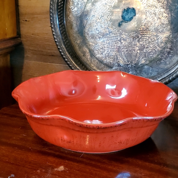 Vintage 9.5 " serving bowl by De Silva in a vibrant red Drip glaze - Picture 1 of 5